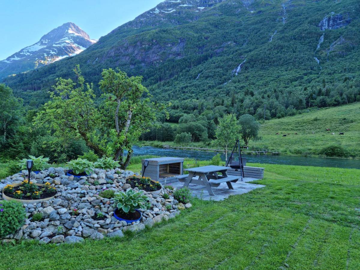 Vila Naustvoll Olden Exteriér fotografie